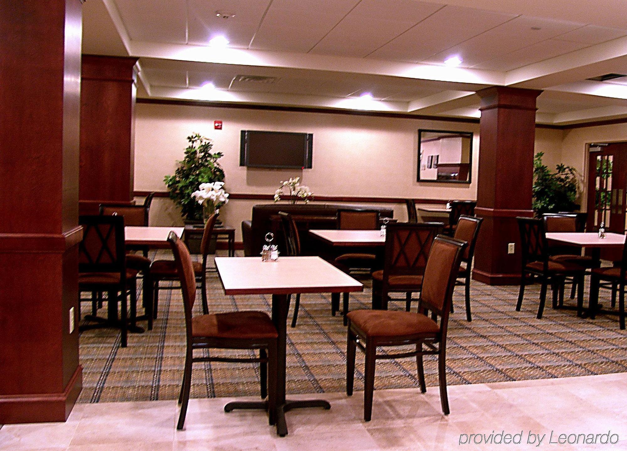 Holiday Inn Express Hotel & Suites Rochester By Ihg Ресторан фото